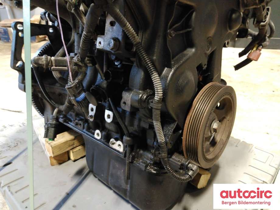 Motor diesel til Peugeot 5008 2010-2017 (Type I)  (PEUGEOT|0135 QY|)