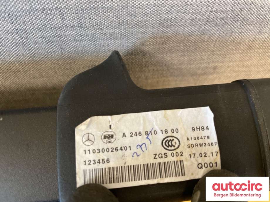 Bagasjerom rollon til Mercedes B-Klasse 2011-2018 (W246) (W246) (MERCEDES|A 246 810 18 00|)