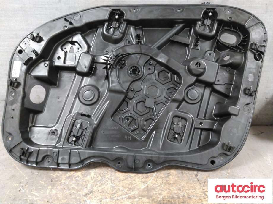 Ruteheis til Volvo C40 Recharge 2021-2024  (VOLVO|30747092|)