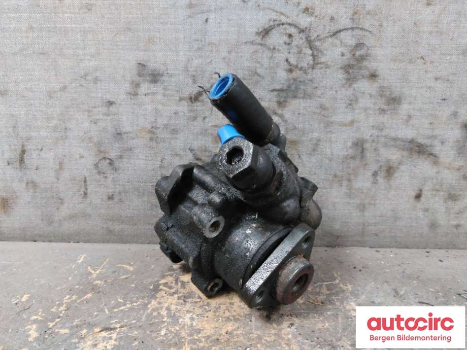 Servo pumpe mekanisk til Audi A6 2005-2008 (Type III, Fase 1) (C6) (C6) (AUDI|4F0 145 155 P|)