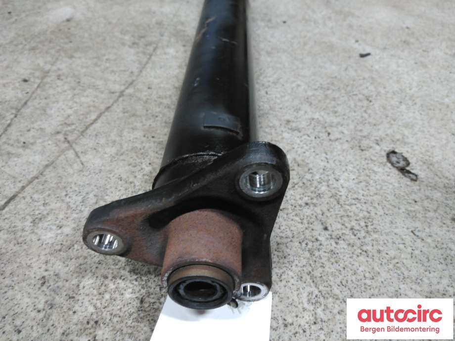 Mellomaksel til BMW 1-Serie 2011-2015 (Fase 1) (F20/F21) (F20/F21) (BMW|26 10 7 624 182|)