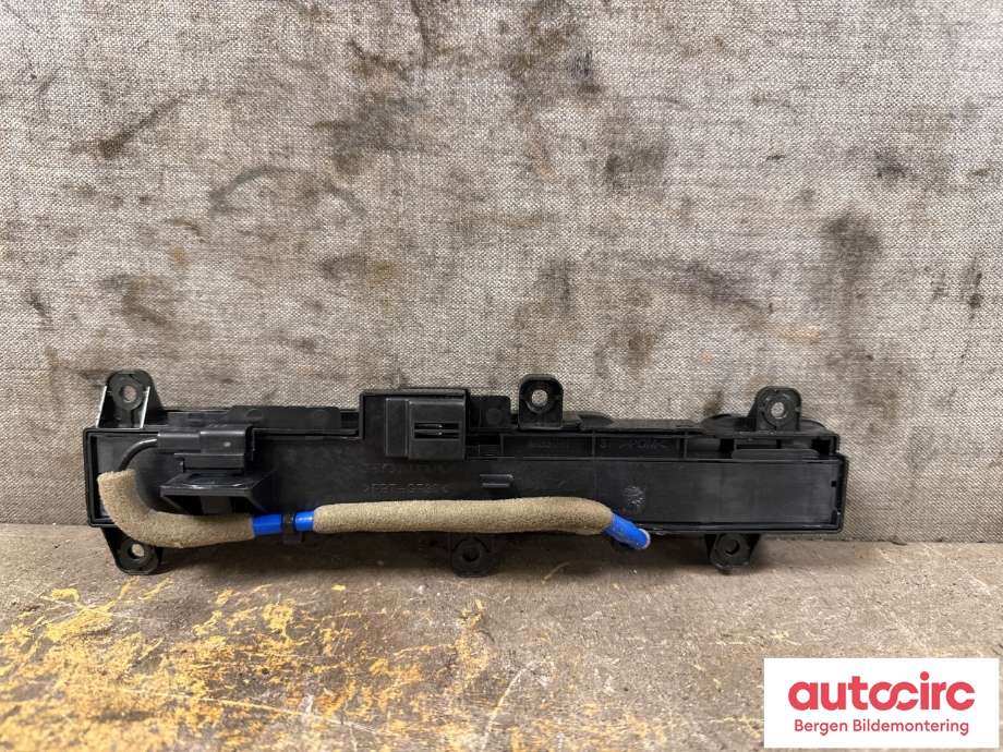 Bryter diverse til Honda e 2020-->>  (HONDA|39050-TYF-G11|)