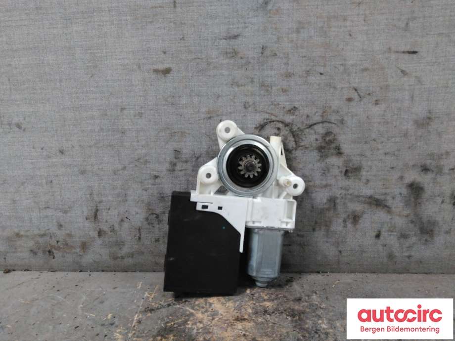 Ruteheis venstre til Volvo V50 2004-2007 (Fase 1)  (VOLVO|30710486|)