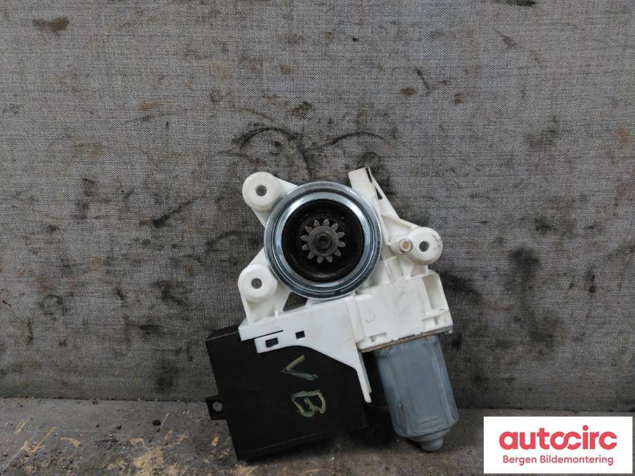 Ruteheis venstre til Volvo V50 2004-2007 (Fase 1) (VOLVO|31253484|)