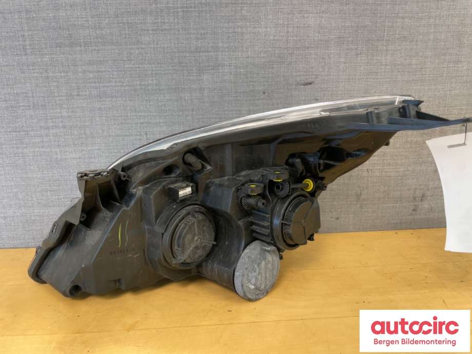 Frontlykt høyre halogen til Opel Vectra C 2002-2005 (Type I)  (OPEL|93171433|)