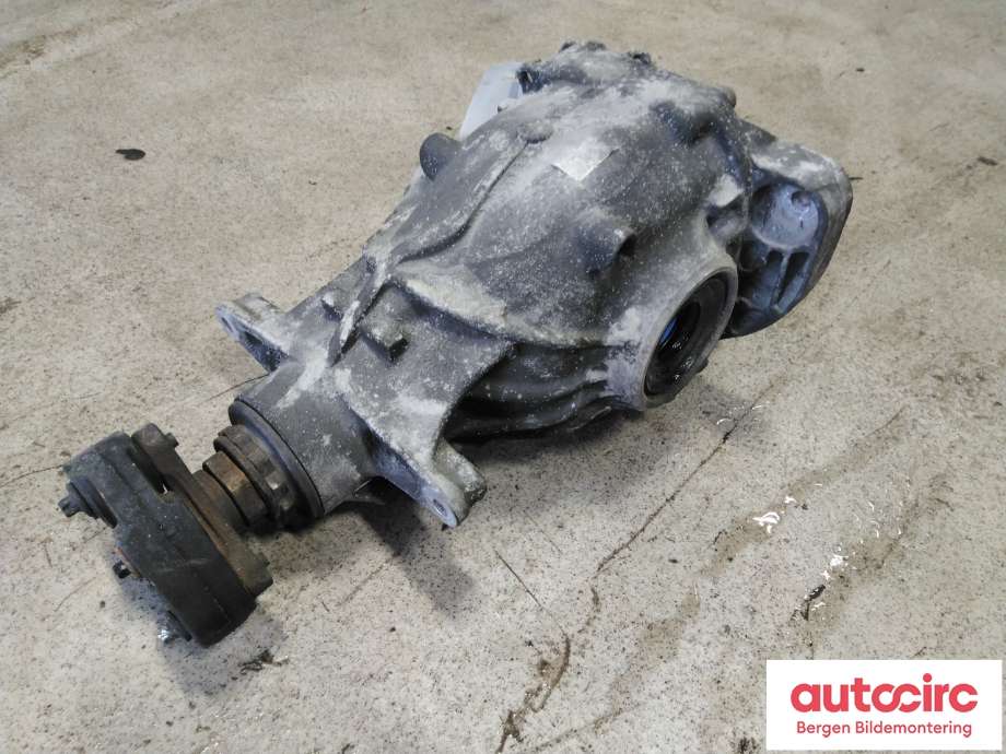 Kardang klokke bak til BMW 5-Serie 2010-2017 (F10/F11) (F10/F11) (BMW|33 10 7 630 825|)