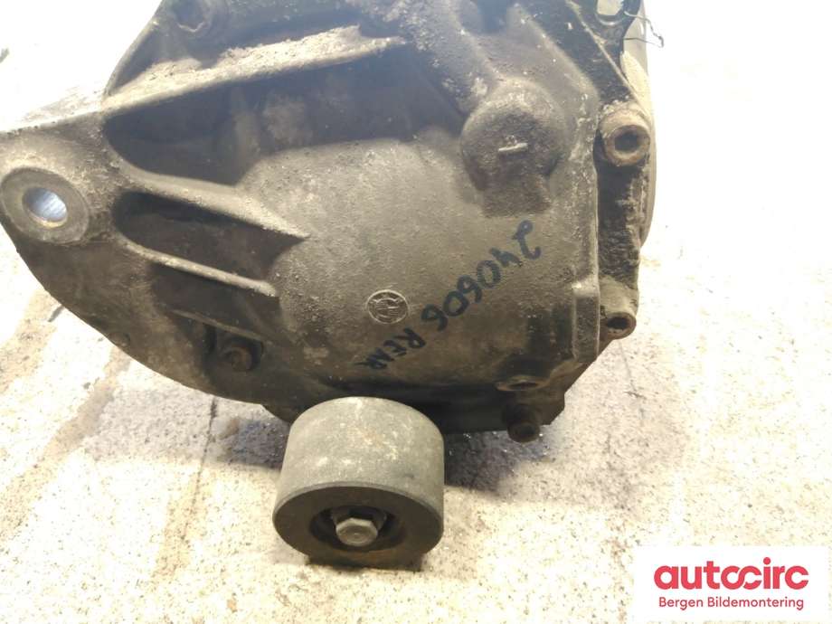 Kardang klokke bak til BMW 5-Serie 2010-2017 (F10/F11) (F10/F11) (BMW|33 10 7 630 825|)