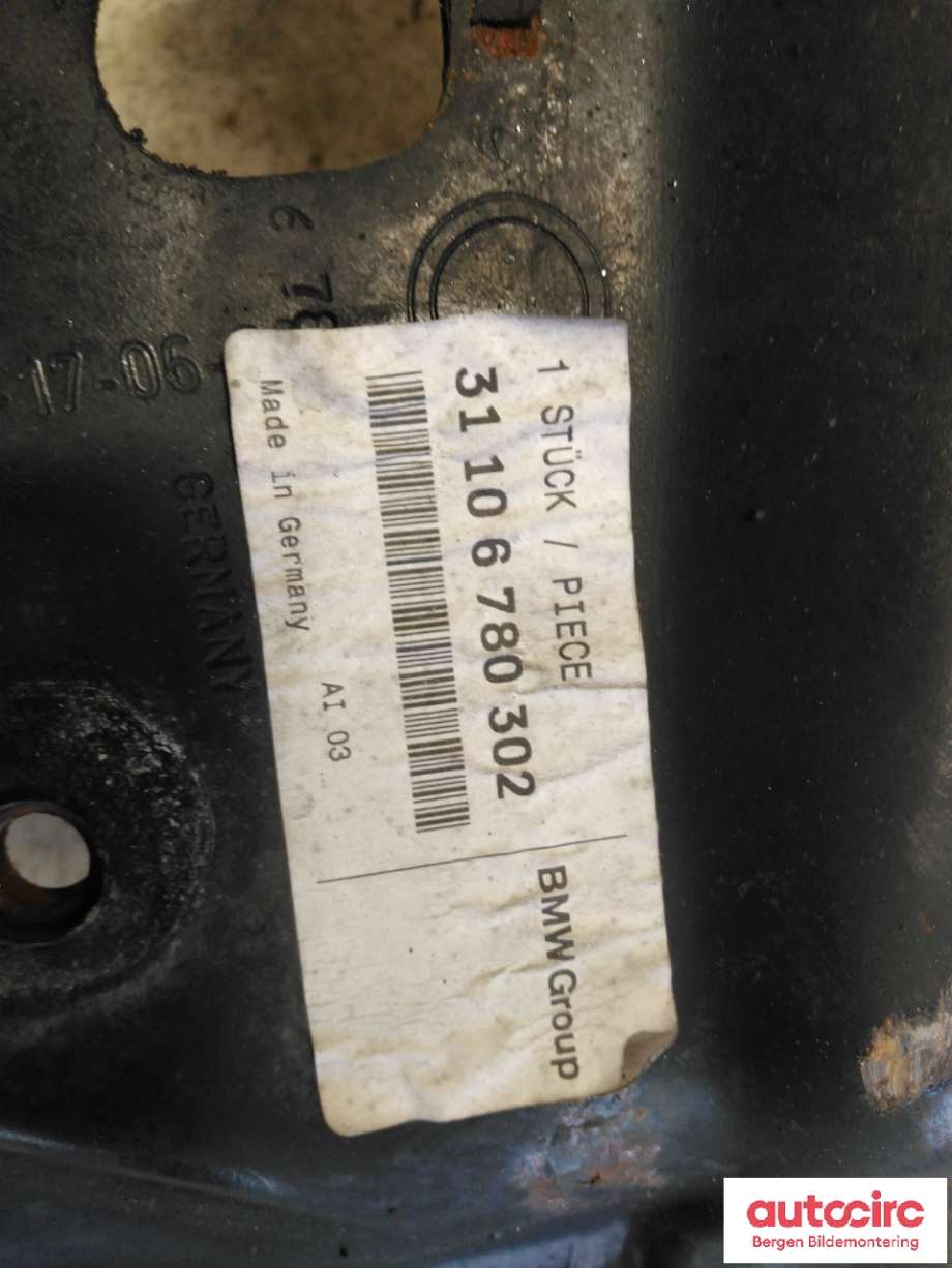 Travers foran hoved til BMW 5-Serie 2003-2010 (E60/E61) (E60/E61) (BMW|31 10 6 777 362|)