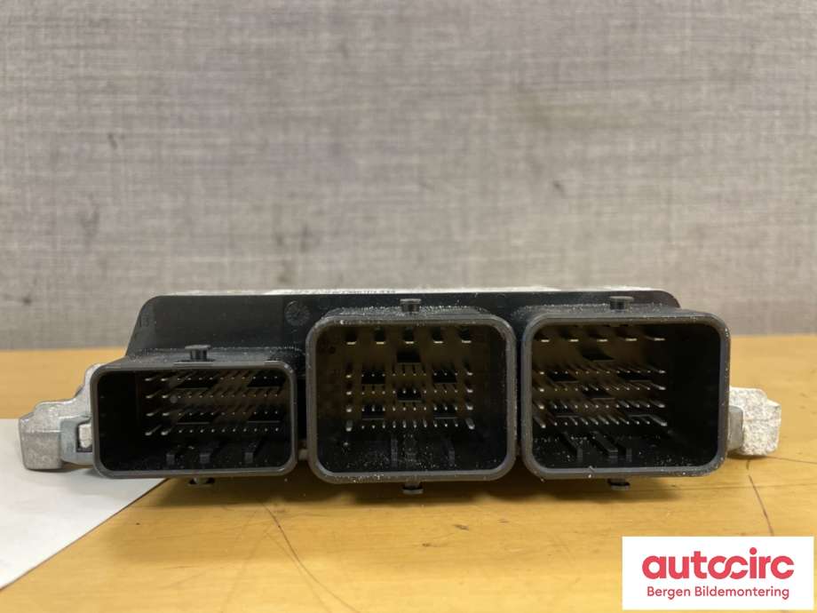 Styreenhet motor til Volvo V40 2012-2019  (VOLVO|36000608|S180134103A|31355712)