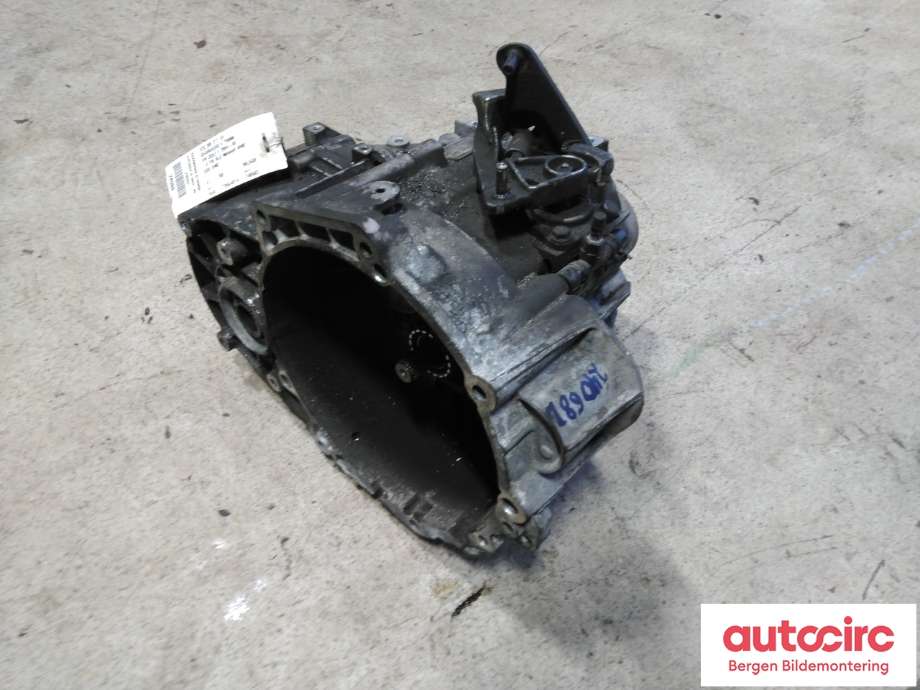 Girkasse manuell 6-trinn til VW Golf V, Combi 2003-2008  (VOLKSWAGEN|02Q 300 011 CA|02Q 300 042 N|02Q 300 015 K)