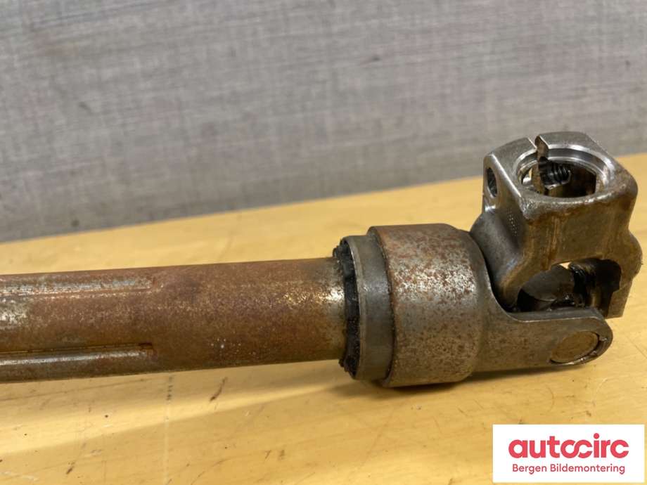 Rattaksel til Volvo V40 2012-2019  (VOLVO|31429464||P31340956)