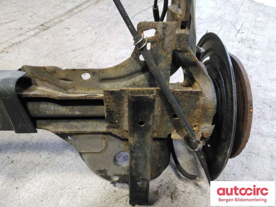 Bakaksel til Opel Vivaro B 2014-2019  (OPEL|93458081|)