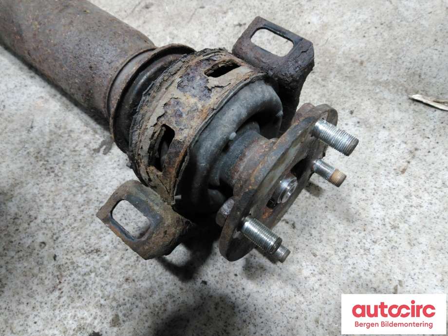 Mellomaksel fremre til Toyota Hilux 2006-2011  (TOYOTA|371000K030|)