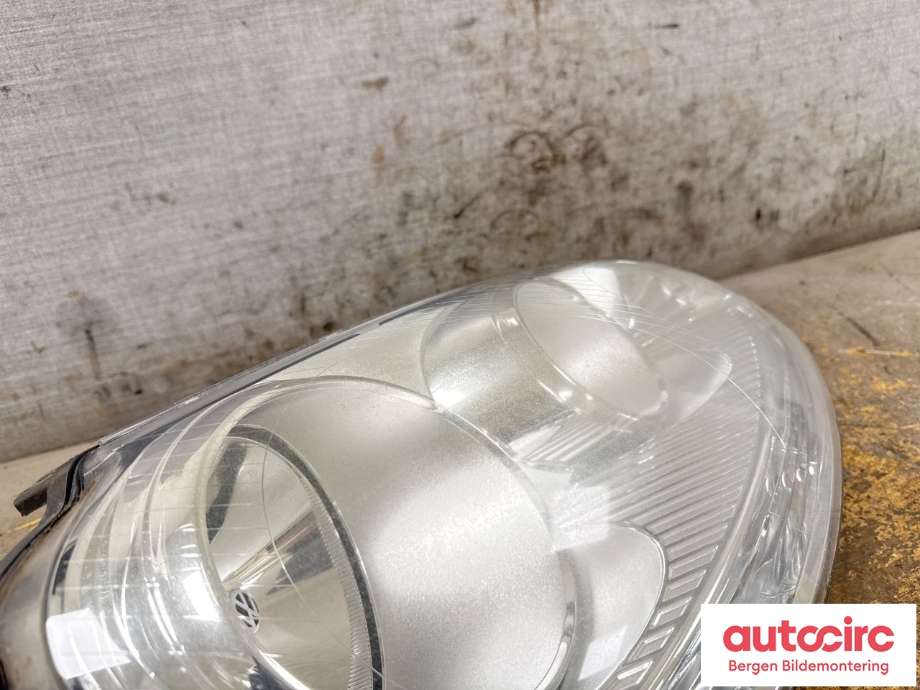 Frontlykt høyre halogen til VW Golf V, Combi 2003-2008  (VOLKSWAGEN|1K6 941 030 P|)