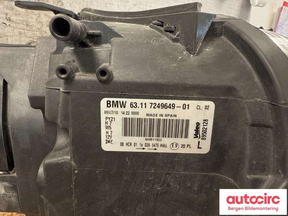 Frontlykt venstre halogen til BMW 1-Serie 2004-2011 (E81/E82/E87/E88) (E81/E82/E87/E88) (BMW|63 11 7 249 649|)