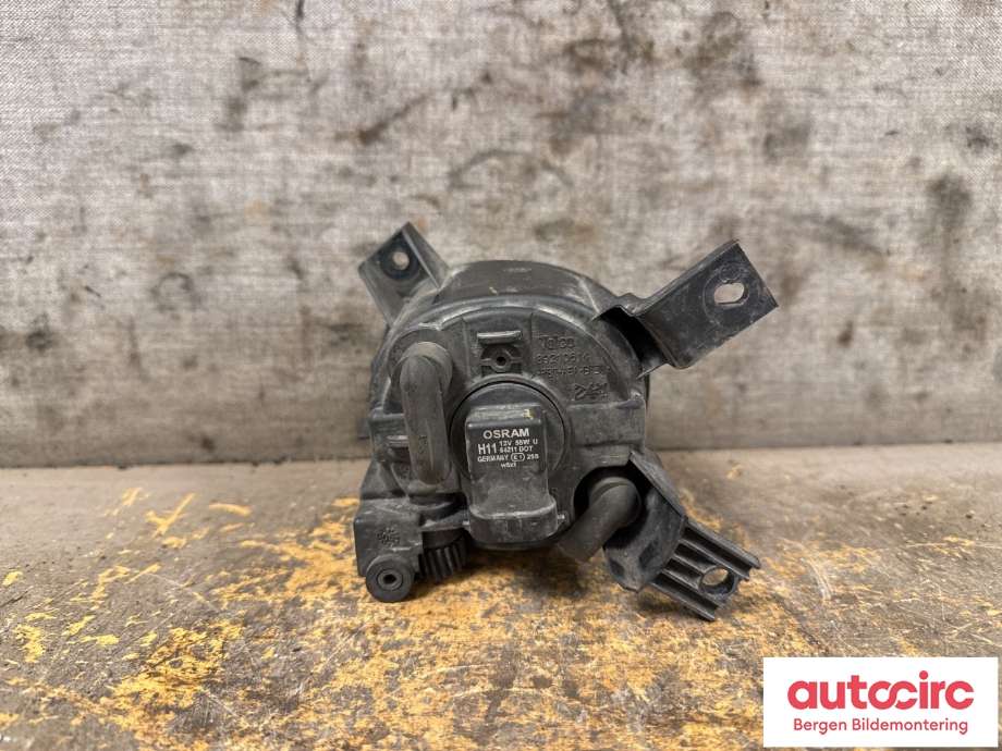 Tåkelykt høyre foran til Audi A4 2004-2008 (Type III) (B7) (B7) (AUDI|8E0 941 699 C|)