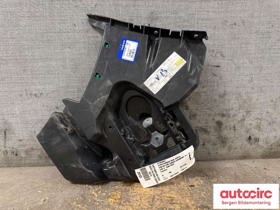 Diverse deler til Volvo V40 2012-2019 (VOLVO|31395091|)