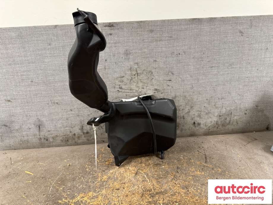 Spylertank til Tesla Model Y 2021-2024 (Type I)  (TESLA|1607948-00-B|)