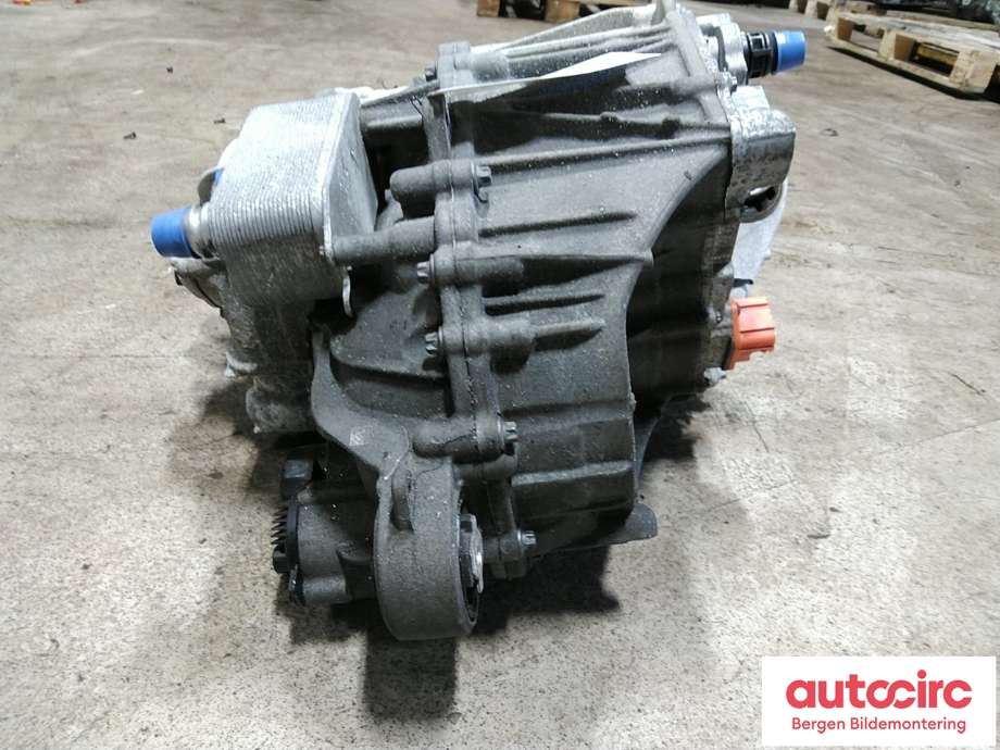 Motor elbil foran til Tesla Model 3 2018-2023 (Fase 1)  (TESLA|1672097-02-A||1672097-01-A)