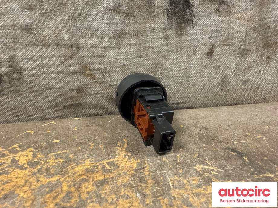 Bryter diverse til Toyota RAV4 2009-2013 (Type III, Fase 2)  (TOYOTA|8472442020|)
