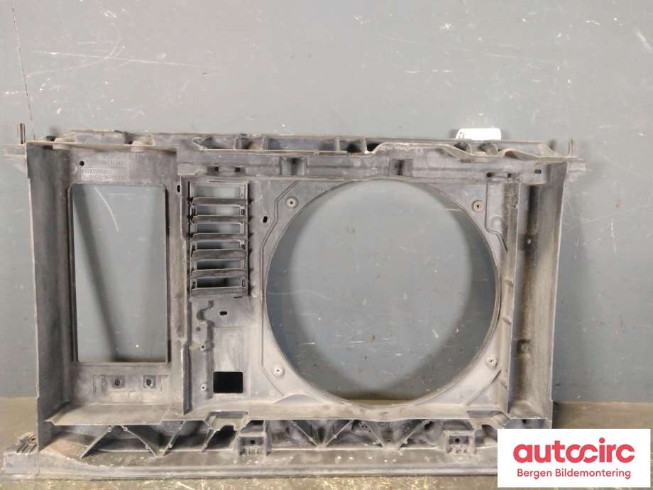 Frontplate til Peugeot 5008 2010-2017 (Type I)  (PEUGEOT|96 765 687 80|)