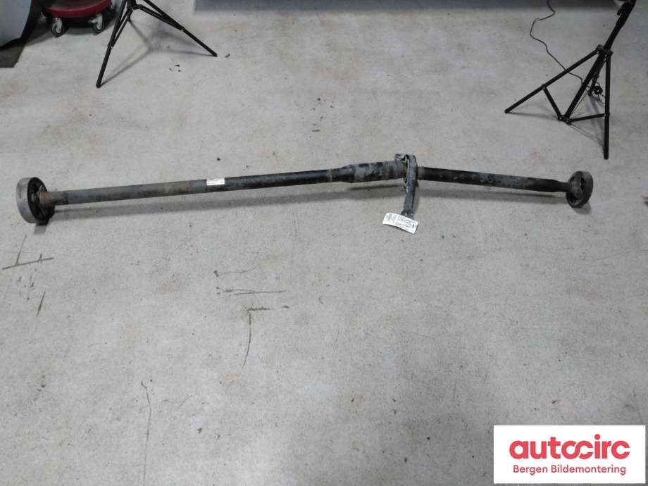 Mellomaksel til VW Tiguan 2016-2020 (Type II, Fase 1)  (VOLKSWAGEN|5QF 521 101 P|)