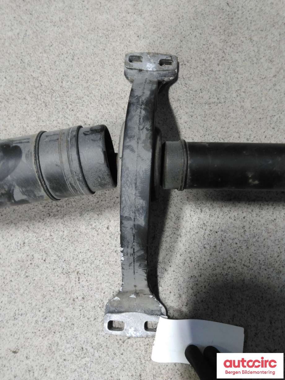 Mellomaksel til VW Tiguan 2016-2020 (Type II, Fase 1)  (VOLKSWAGEN|5QF 521 101 P|)