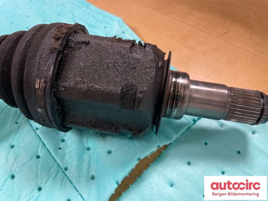 Drivaksel høyre foran til Toyota Land Cruiser 120 2002-2009 (TOYOTA|4343060061|)