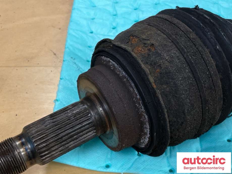 Drivaksel høyre foran til Toyota Land Cruiser 120 2002-2009 (TOYOTA|4343060061|)