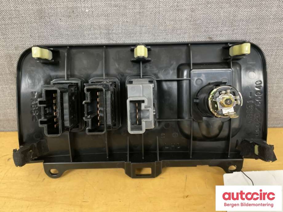 Bryter diverse til Toyota Land Cruiser 120 2002-2009  (TOYOTA|58831-60020|)