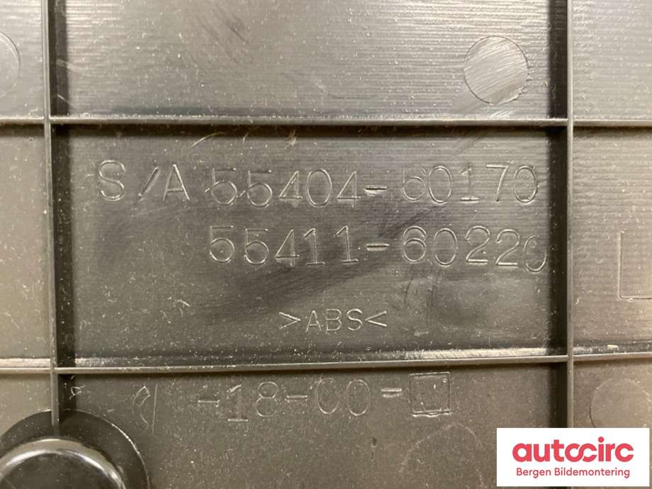 Dashbord diverse til Toyota Land Cruiser 120 2002-2009 (TOYOTA|55404-60170||55411-60220)