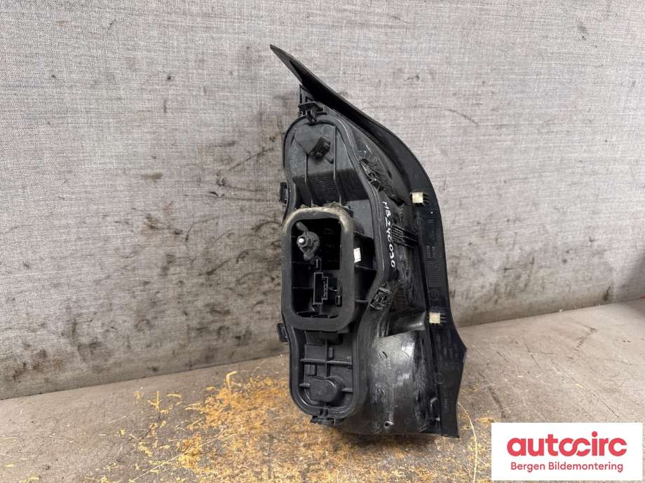 Baklykt høyre til VW E-Up 2013-2019  (VOLKSWAGEN|1S0 945 096 G|)