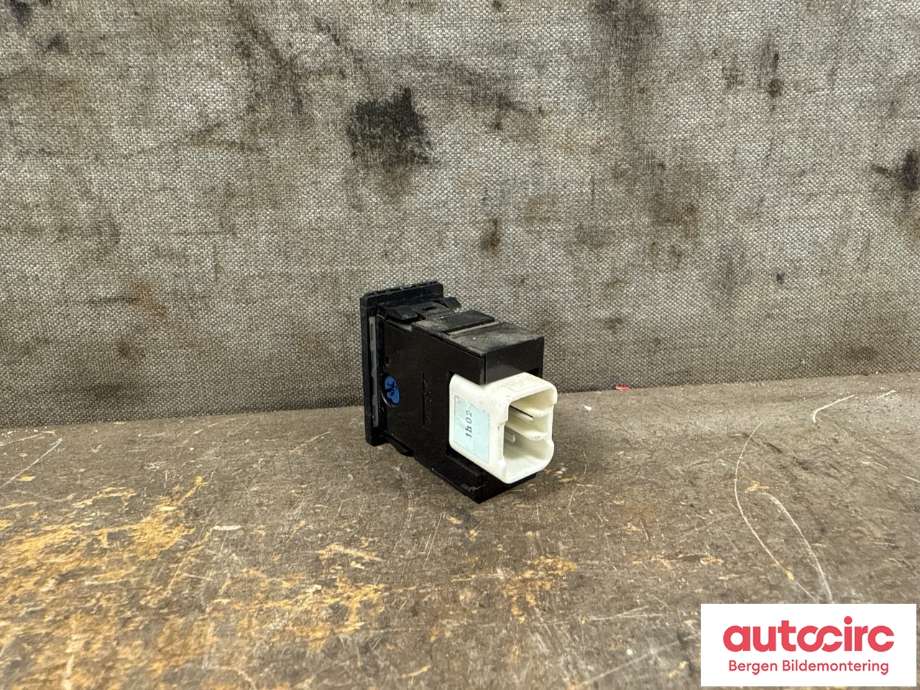 Bryter diverse til Toyota Hiace 2007-2012 (Fase 3)  (TOYOTA|8415220040|)