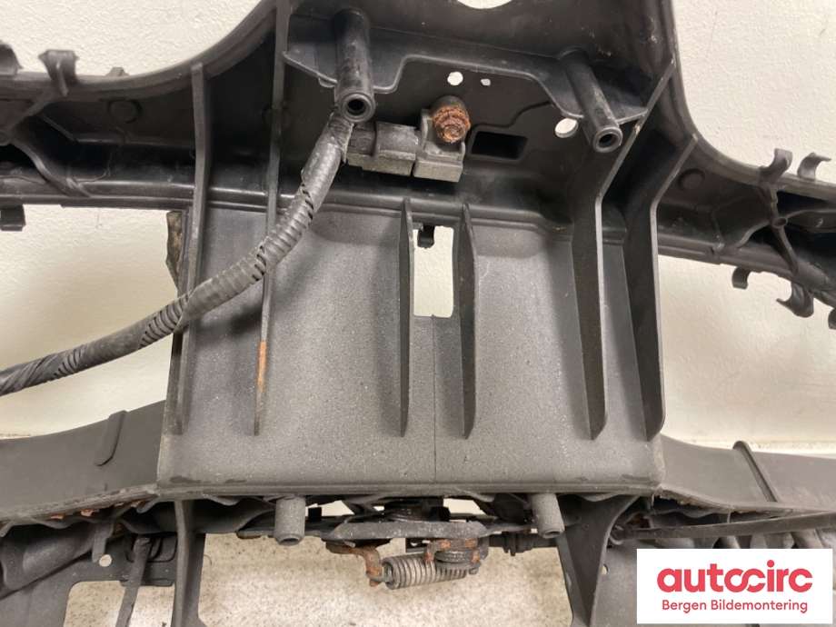 Frontplate til Ford Transit Custom 2013-2023 (Type I)  (FORD|2015828||GK21-8B041-AD)