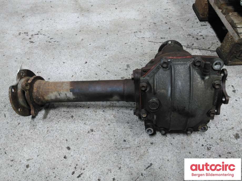 Kardang til Toyota Hiace 2007-2012 (Fase 3)  (TOYOTA|4111026570|)