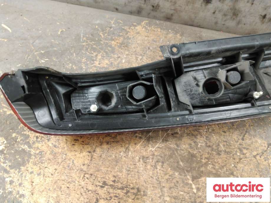 Baklykt høyre til Nissan X-Trail 2002-2007 (T30) (T30) (NISSAN|26550EQ00A|26550EQ00B|)