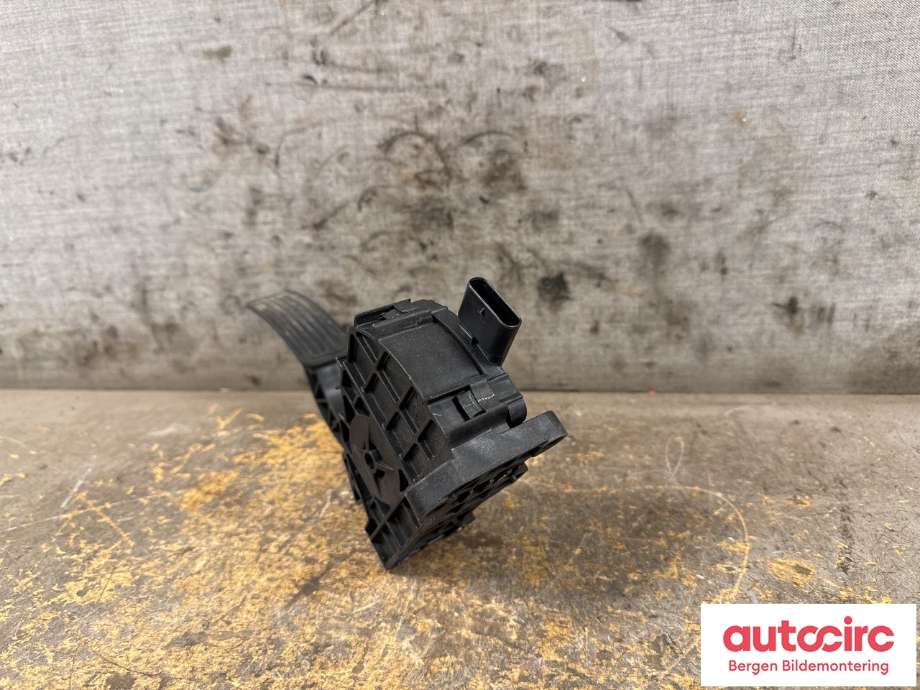 Pedal gass/brems/clutch til Tesla Model 3 2018-2023 (Fase 1)  (TESLA|1044695-00-A|)