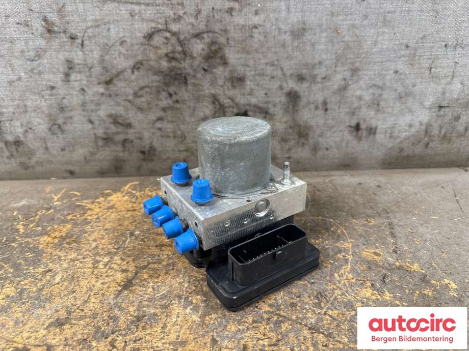 ABS sentral til Tesla Model Y 2021-2024 (Type I) (TESLA|1044746-00-A|)