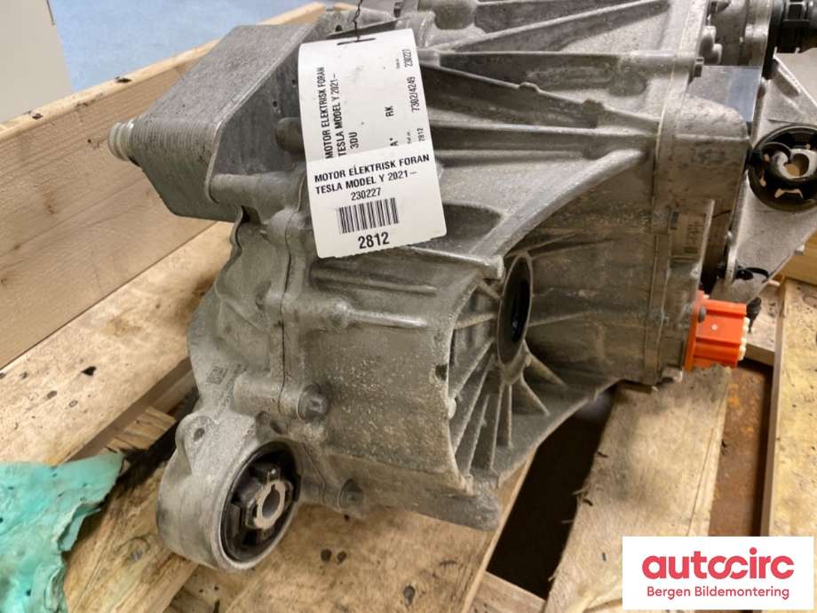Motor elbil foran til Tesla Model Y 2021-2024 (Type I)  (TESLA|1120960-10-H||1120960-20-G)