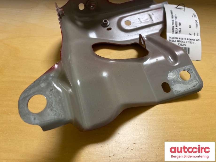 Diverse deler til Tesla Model Y 2021-2024 (Type I)  (TESLA|1504590-S0-A||1487492-00-A)