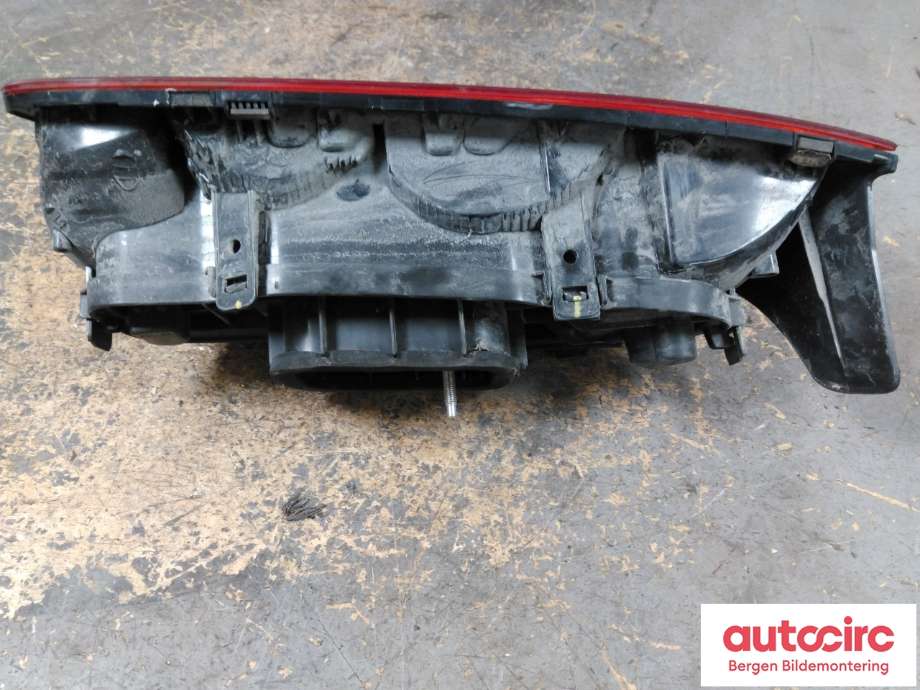 Baklykt høyre til VW E-Up 2013-2019  (VOLKSWAGEN|1S0 945 096 G|)
