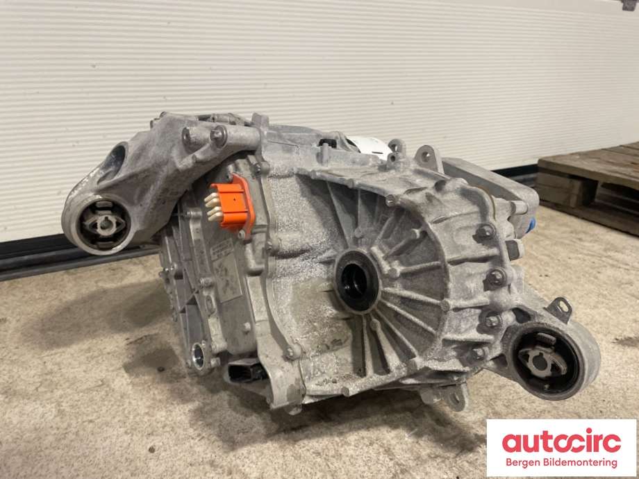 Motor elbil bak til Tesla Model Y 2021-2024 (Type I)  (TESLA|1672096-00-A|1672096-00-B|1587780-00-A)