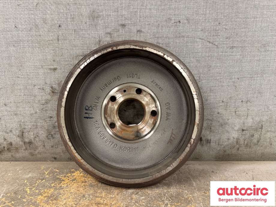 Bremsetrommel bak til VW ID.3 2020-->>  (VOLKSWAGEN|1EA 609 617 D|)