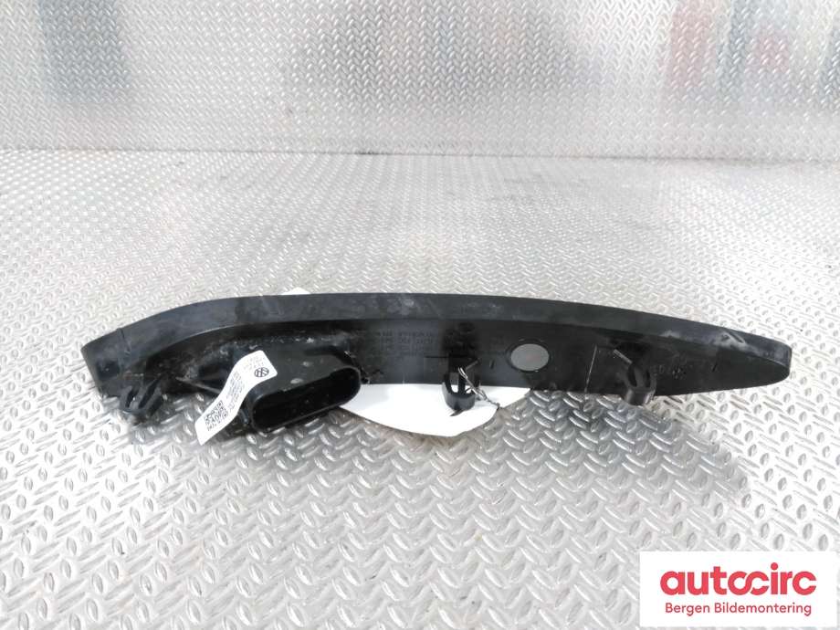 Refleksplate til VW ID.3 2020-->>  (VOLKSWAGEN|10B 945 702|)