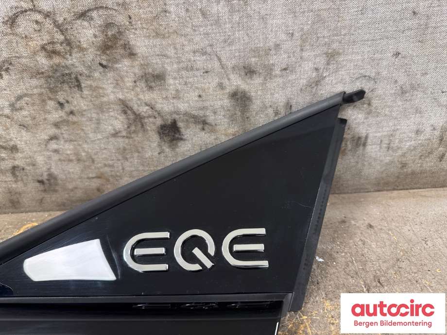 Innredning diverse til Mercedes EQE 2022-->>  (MERCEDES|A 295 670 01 00||A 295 670 87 00)