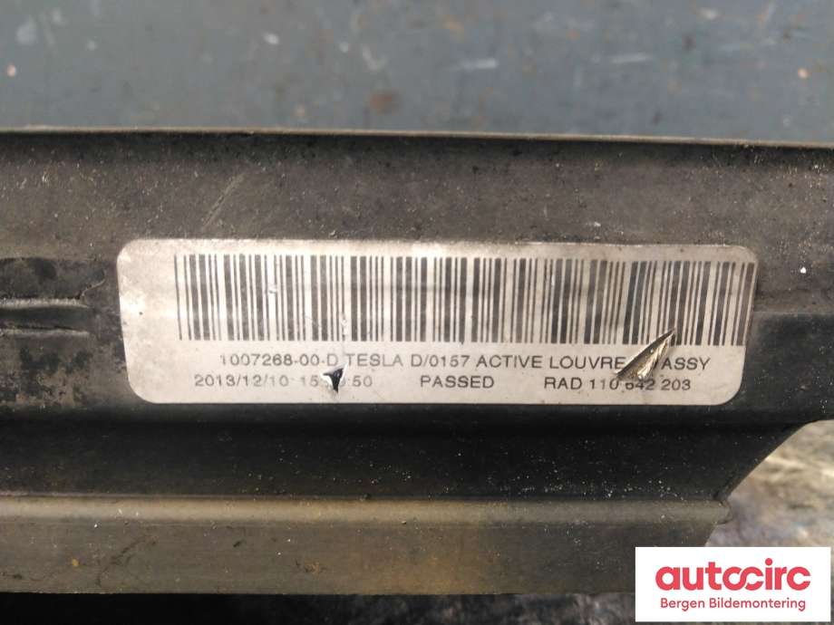 Diverse deler til Tesla Model S 2013-2016 (Fase 1)  (TESLA|1007268-00-D|)