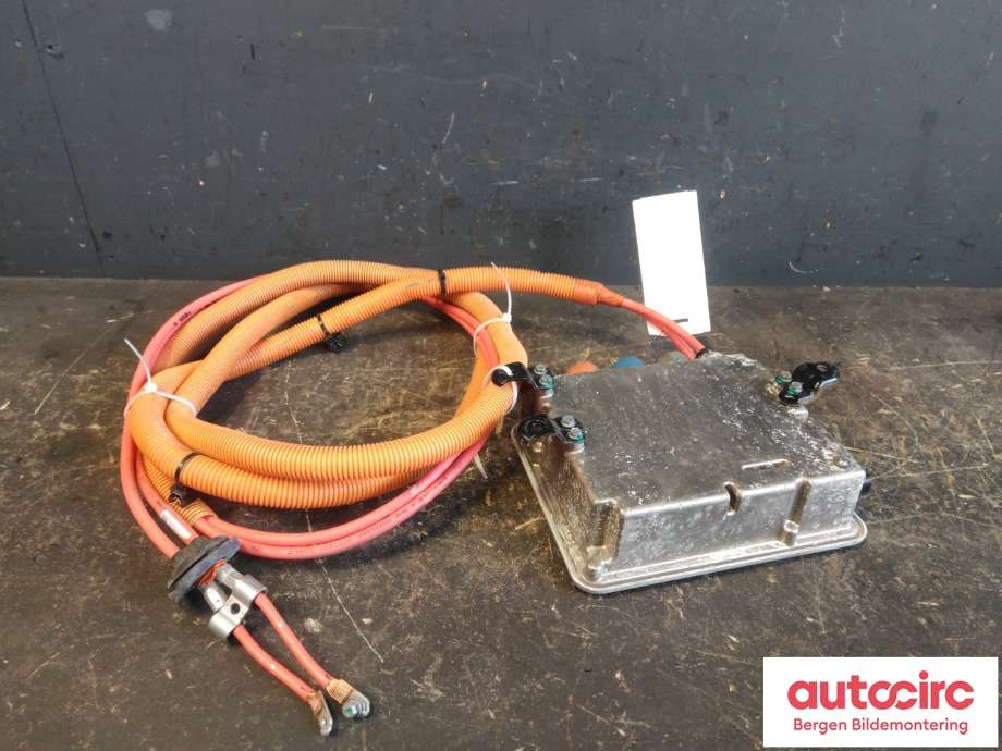 Diverse deler til Tesla Model S 2013-2016 (Fase 1)  (TESLA|1028843-00-B|)