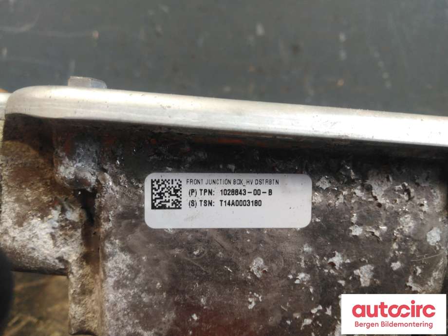 Diverse deler til Tesla Model S 2013-2016 (Fase 1)  (TESLA|1028843-00-B|)