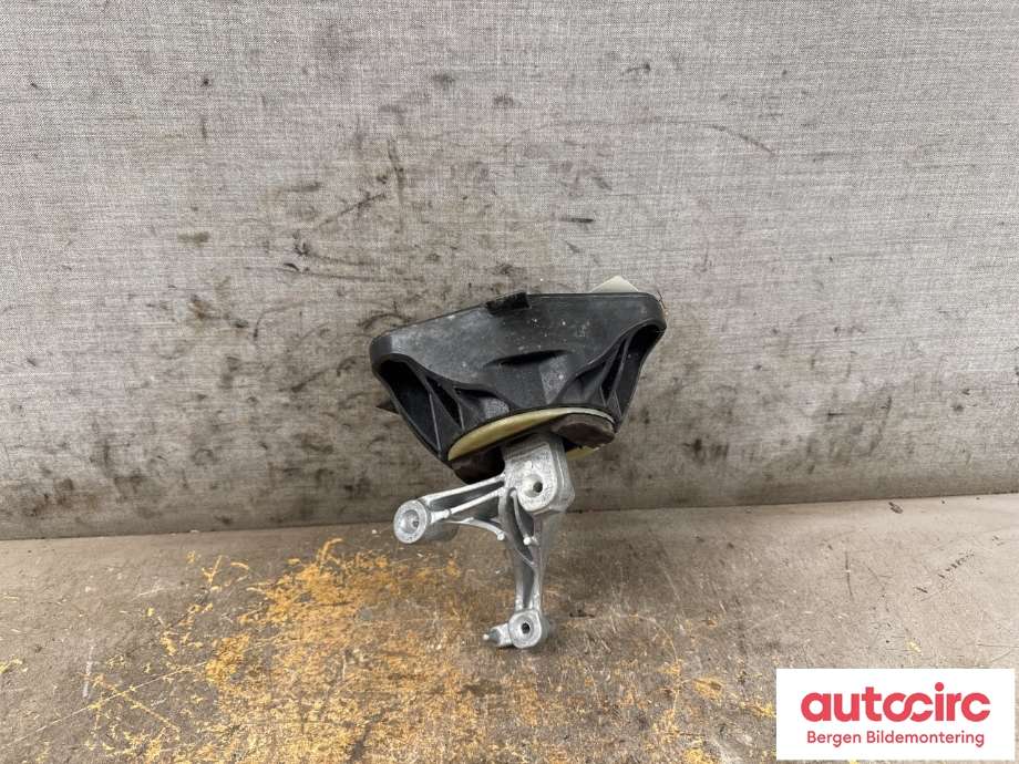 Motorfeste til Mercedes EQE 2022-->> (MERCEDES|A 297 333 11 00|)
