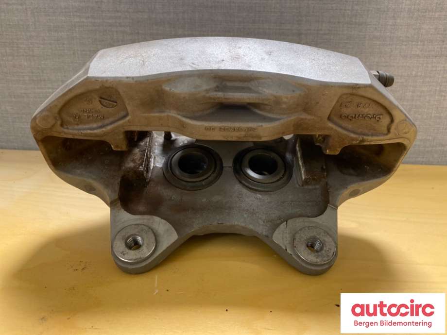 Bremsecaliper høyre foran til Tesla Model Y 2021-2024 (Type I)  (TESLA|1188622-00-D|)